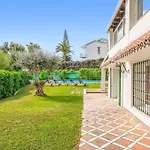 ヴィラ Elviria Sol マルベーリャ
