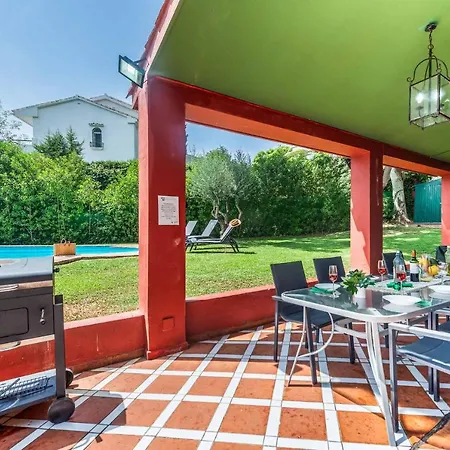 别墅 Villa Elviria Sol 马尔韦利亚