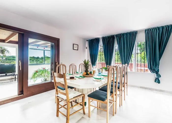 Вілла Villa Elviria Sol *